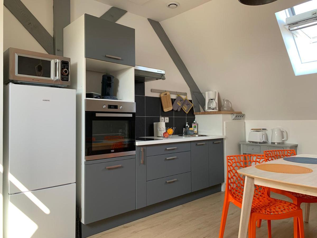 Superlogis - Sous Les Toits - T2- 3etoiles - Blois-hypercentre 1 4 Personnes * Blois